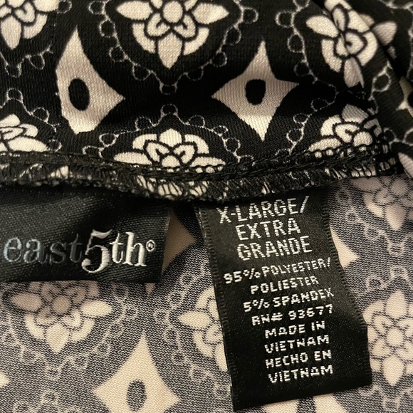 XL black and white pattern cowl neck top - Picture 3 of 5